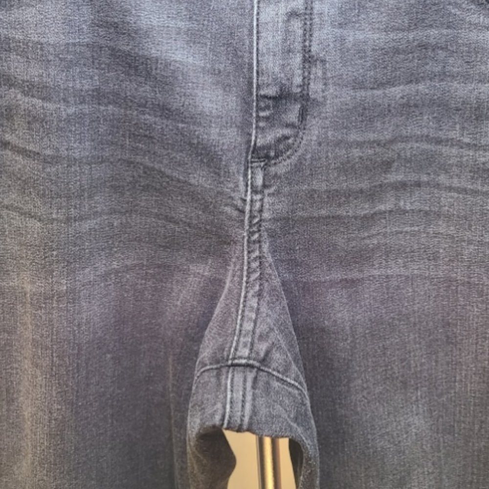 Universal Thread High Rise Jegging - Picture 2 of 10